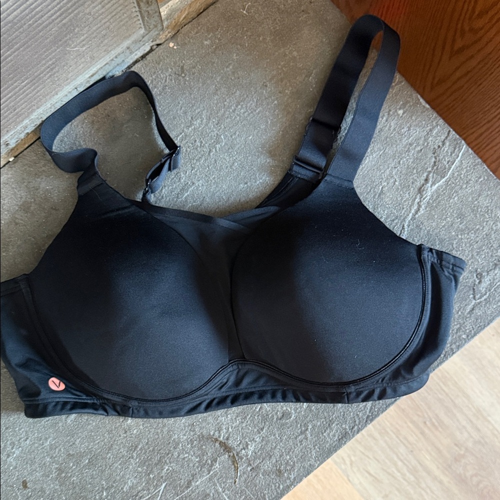Black Women's sport Bra